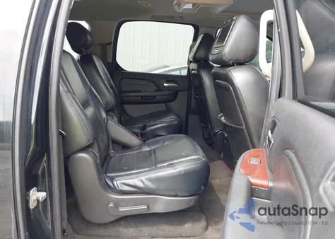 2008 Cadillac Escalade Esv Standard z USA, uszkodzony, nr VIN 1GYFK668X8R111533